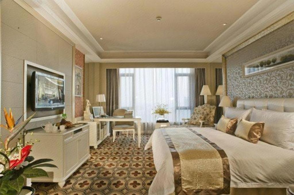 Eurasia International Hotel Дунгуань Экстерьер фото