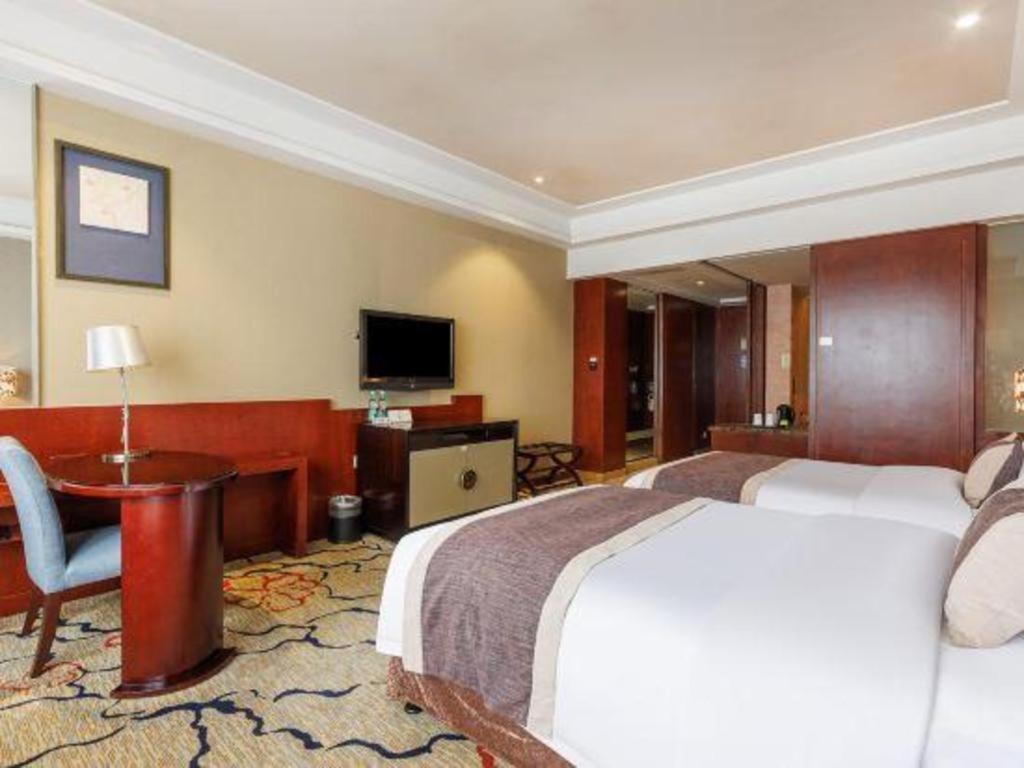 Eurasia International Hotel Дунгуань Экстерьер фото