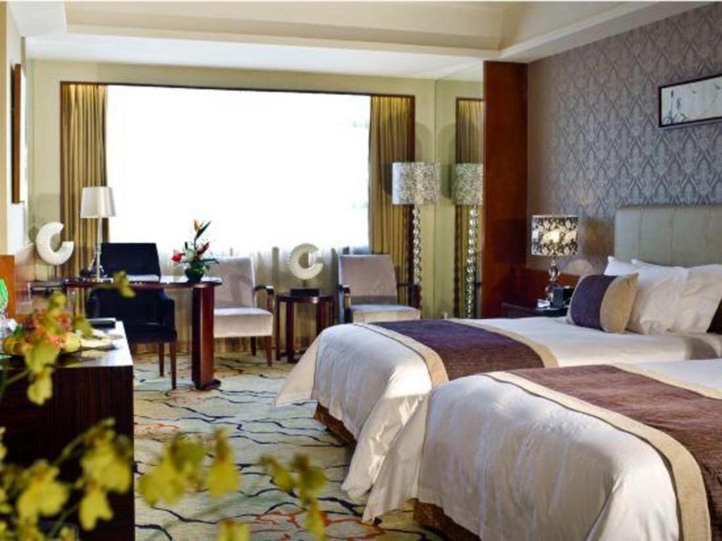 Eurasia International Hotel Дунгуань Экстерьер фото