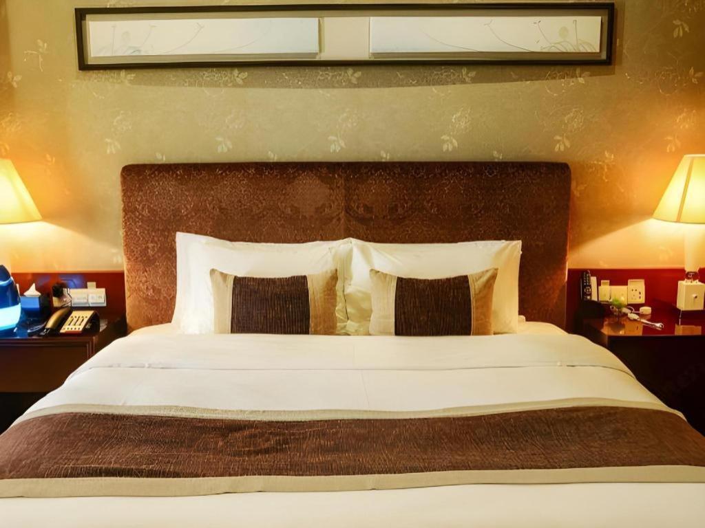 Eurasia International Hotel Дунгуань Экстерьер фото