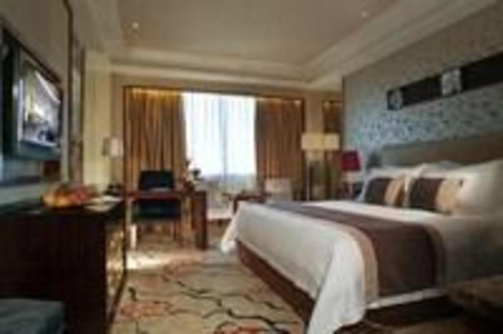 Eurasia International Hotel Дунгуань Экстерьер фото