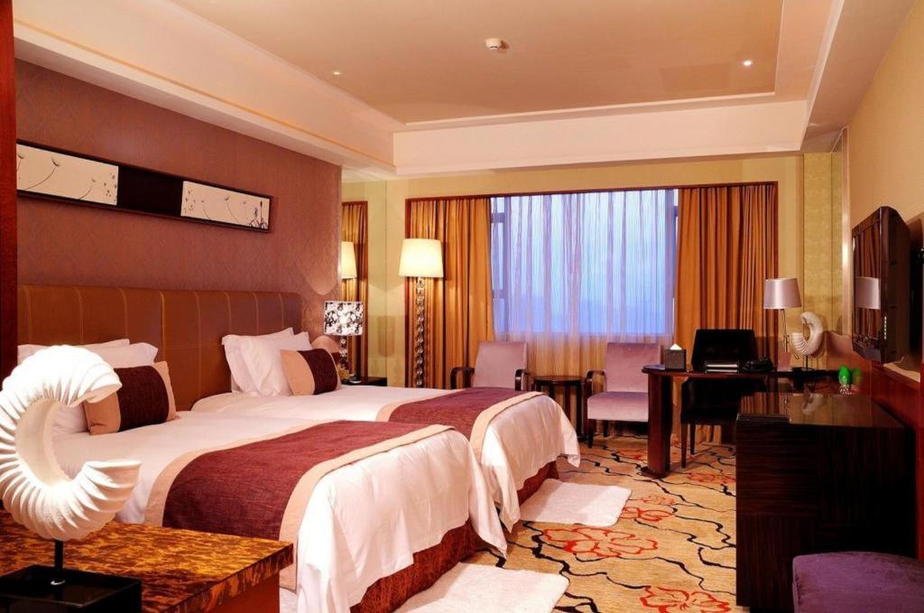 Eurasia International Hotel Дунгуань Экстерьер фото