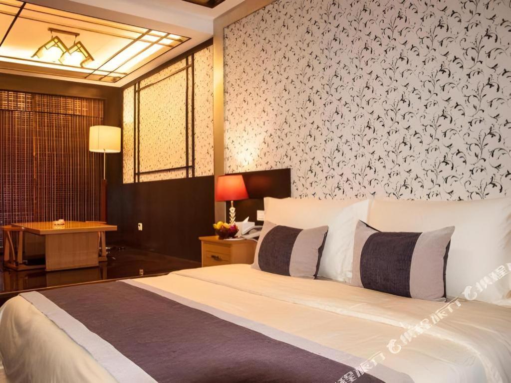 Eurasia International Hotel Дунгуань Экстерьер фото