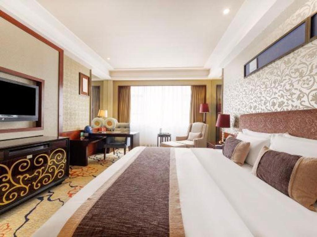 Eurasia International Hotel Дунгуань Экстерьер фото