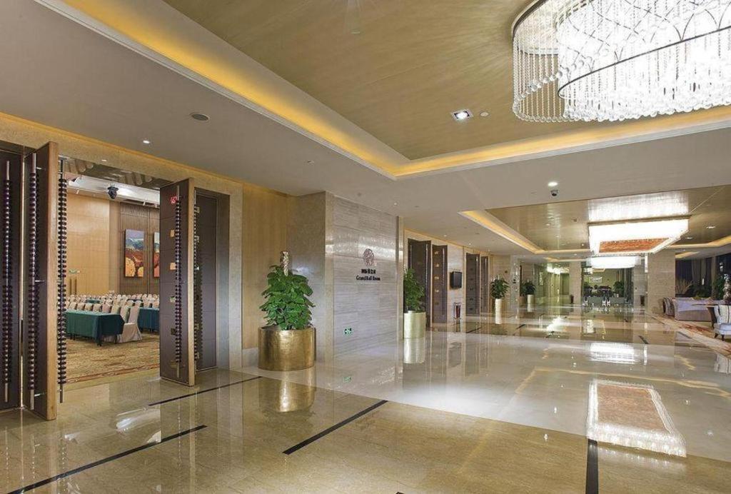 Eurasia International Hotel Дунгуань Экстерьер фото