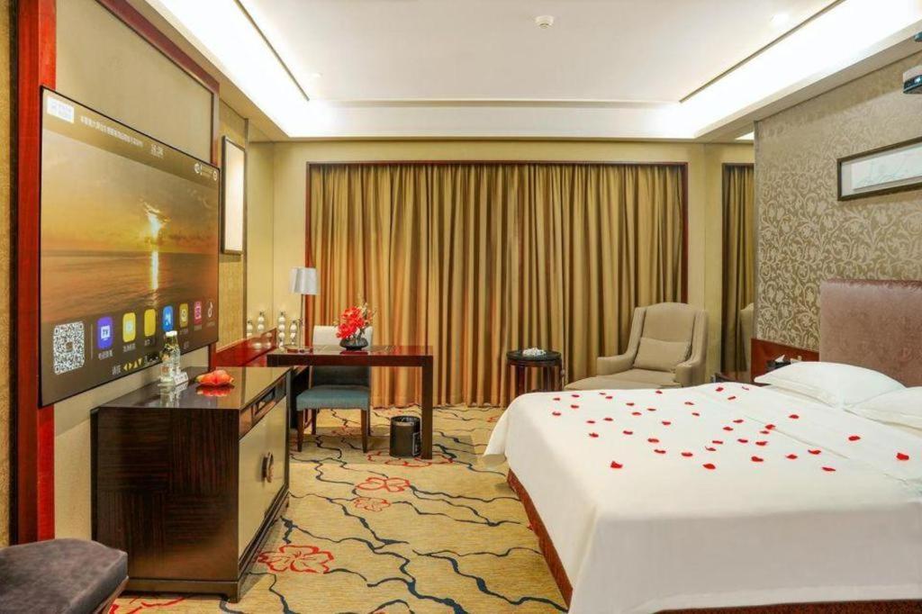 Eurasia International Hotel Дунгуань Экстерьер фото