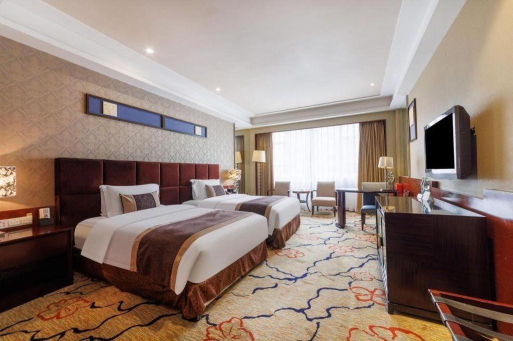 Eurasia International Hotel Дунгуань Экстерьер фото